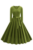 Robe plissée à manches longues à col en V jaune des années 1950