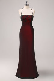 Robe de demoiselle d'honneur sirène noire et rouge à bretelles fines perlée