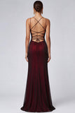 Robe de demoiselle d'honneur sirène noire et rouge à bretelles fines perlée