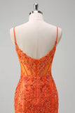 Robe de bal longue perlée sirène sirène orange à bretelles spaghetti