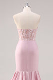 Robe de soirée sirène longue bustier sans bretelles blush rose à étages avec fente