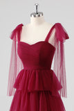 Bourgogne A Line Bretelles nouées Robe formelle en tulle à plusieurs niveaux