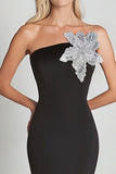 Sirène noire à une épaule avec fleur de paillettes Robe longue formelle