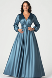 Robe de mère de mariée en satin gris bleu col V à manches longues