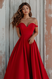 Robe formelle rouge à épaules dénudées