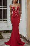 Robe longue formelle sans bretelles rouge sirène