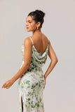 Robe de demoiselle d’honneur à col bénitier gainée florale verte avec fente