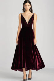 Robe formelle en velours à bretelles spaghetti bordeaux col en V