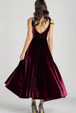 Robe formelle en velours à bretelles spaghetti bordeaux col en V
