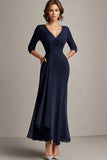 Robe longue mère de la mariée en mousseline de soie bleu marine à col en V avec demi-manches