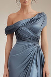 Robe formelle froncée en satin gris bleu sirène à une épaule avec volants
