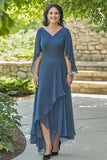 Robe de mère de la mariée asymétrique à col en V ébouriffé bleu poussiéreux