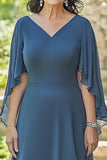 Robe de mère de la mariée asymétrique à col en V ébouriffé bleu poussiéreux