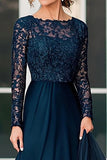 Robe longue en dentelle et mousseline de soie marine à manches longues Mère de la Birde
