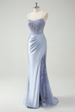 Robe de bal longue froncée sirène bleu clair avec perles appliquées