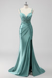 Robe de soirée longue froncée en satin à paillettes vertes avec fente