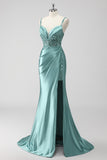 Robe de soirée longue froncée en satin à paillettes vertes avec fente