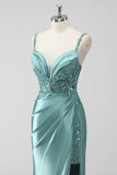 Robe de soirée longue froncée en satin à paillettes vertes avec fente