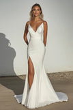 élégante sirène en satin ivoire à épaules dénudées froncée robe de mariée longue avec fente