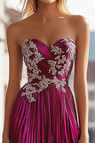 Chic robe de bal bustier fuchsia avec broderie