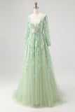 Robe de bal en tulle vert sauge à manches longues et décolleté en V avec appliques