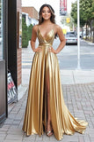 Satin métallisé Une ligne plissée col V or robe de bal avec fente