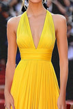 Robe de gala en mousseline de soie froncée à col en V profond jaune A Line