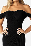 Robe formelle longue noire à épaules dénudées simple fourreau