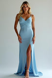 Robe de demoiselle d’honneur longue en satin à col en V bleu poussiéreux avec fente
