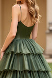 Robe de bal longue à bretelles spaghetti olive avec fente