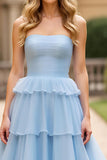 Bleu ciel Une ligne sans bretelles à volants Robe de bal longue en tulle