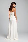 Robe longue formelle froncée sans bretelles blanche fourreau