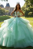 Robe de bal à volants menthe scintillante