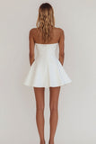 Robe blanche simple sans bretelles sans bretelles