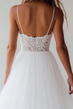 Robe blanche trapèze en tulle et dentelle longueur thé