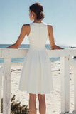 Robe de graduation en satin blanc jusqu’au genou