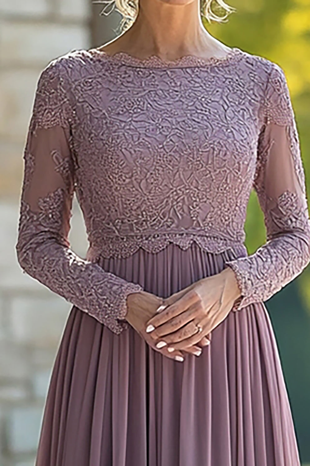 Cravate noire Vintage Mauve colonne Scoop mousseline de soie longue mère de la mariée robe avec appliques de dentelle