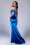 Robe de bal à épaules froides bleu royal froncé avec fente