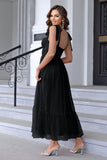 Une ligne plissée noeud spaghetti bretelles Robe longue de demoiselle d’honneur noire