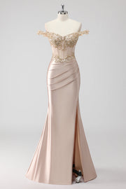 Robe de soirée champagne scintillante bustier épaules dénudées appliquée avec fente