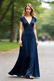 Robe de mère de la mariée à manches courtes longue à col en V perlée bleu marine