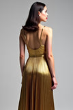 Robe de bal froncée à bretelles spaghetti dorées