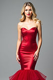 Robe de bal sans bretelles en tulle satiné sirène rouge
