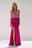 Robe de bal sans bretelles fuchsia scintillante avec fente