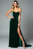 Robe formelle sans bretelles en velours vert foncé avec fente