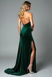 Robe formelle sans bretelles en velours vert foncé avec fente