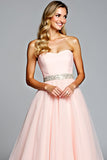 Robe de bal en tulle une ligne sans bretelles rose clair avec perles
