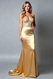 Robe de bal sans bretelles scintillante perlée dorée