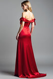 Robe longue de bal en satin rouge à épaules dénudées avec fente