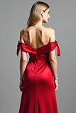 Robe longue de bal en satin rouge à épaules dénudées avec fente